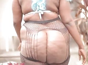 Huge booty BBW walking on half naked then got her fat butt grabbed by horny basketball player