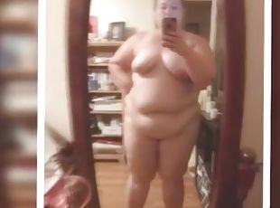 BBW granny Lisa Hull posing for homemade content