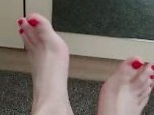 Satisfying your foot fetish is my kink
